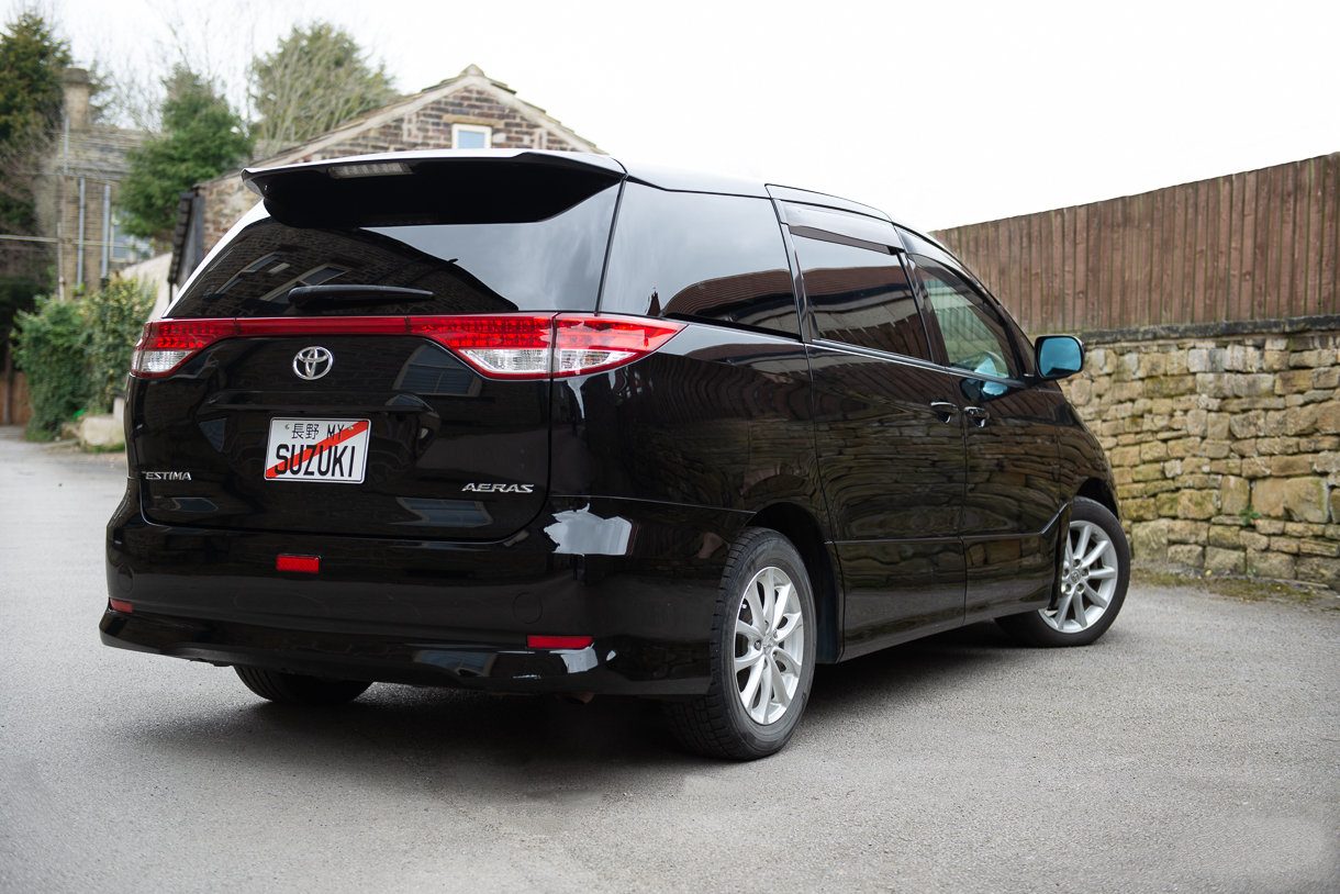 Toyota estima 2009